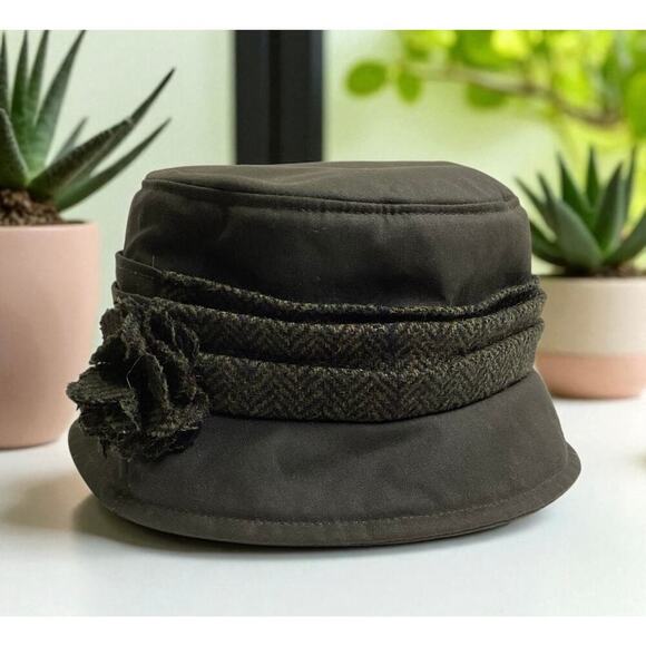 Mucros Weavers KateWaxed Hat Wool Corsage- Olive size Small - Picture 1 of 4